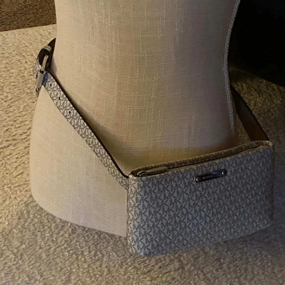 Michael Kors Silver White Logo Belt Bag with Silver Hardware - Picture 12 of 16
